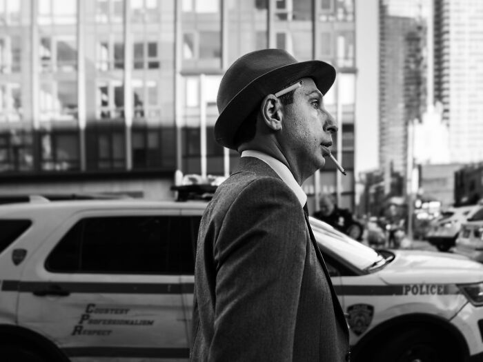 147 Stunning Street Photos That Capture Life’s Most Authentic Moments