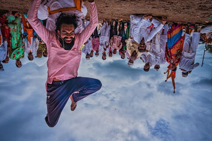 147 Stunning Street Photos That Capture Life’s Most Authentic Moments