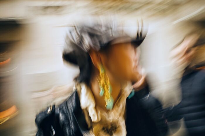 147 Stunning Street Photos That Capture Life’s Most Authentic Moments