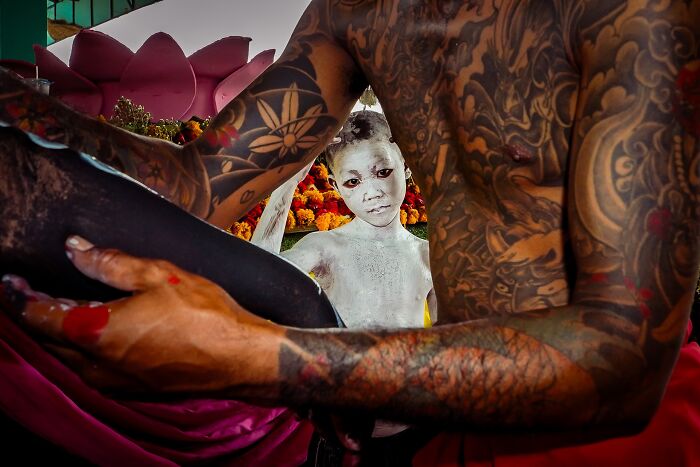 147 Stunning Street Photos That Capture Life’s Most Authentic Moments