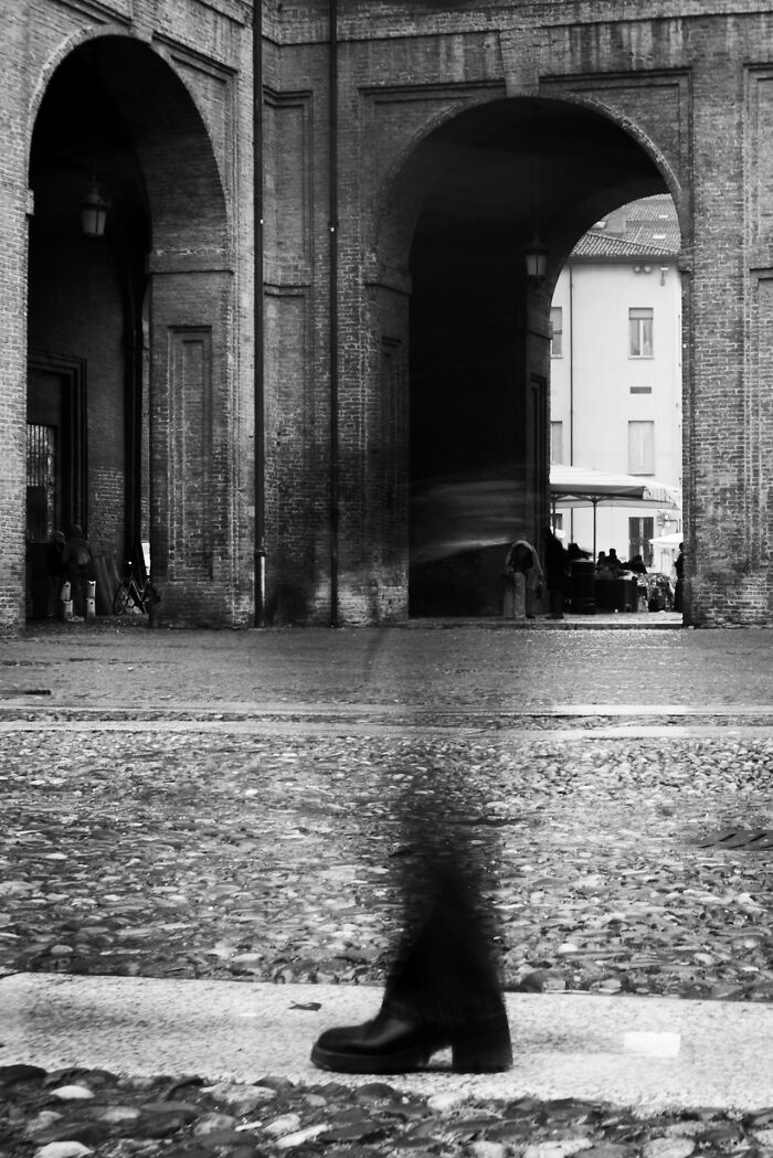 147 Stunning Street Photos That Capture Life’s Most Authentic Moments