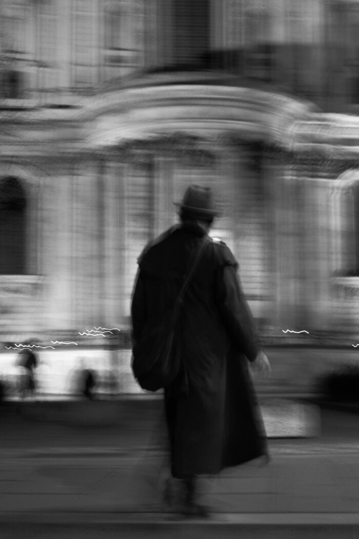 147 Stunning Street Photos That Capture Life’s Most Authentic Moments