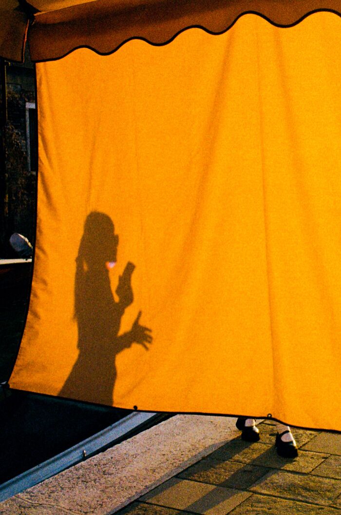 147 Stunning Street Photos That Capture Life’s Most Authentic Moments