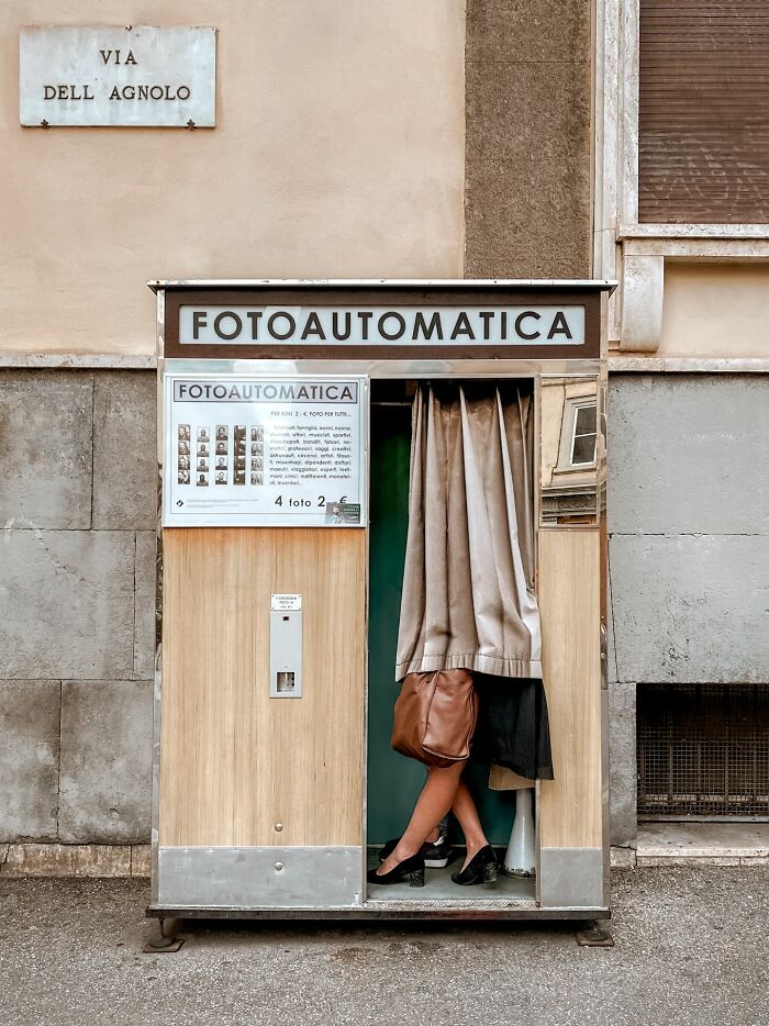 147 Stunning Street Photos That Capture Life’s Most Authentic Moments
