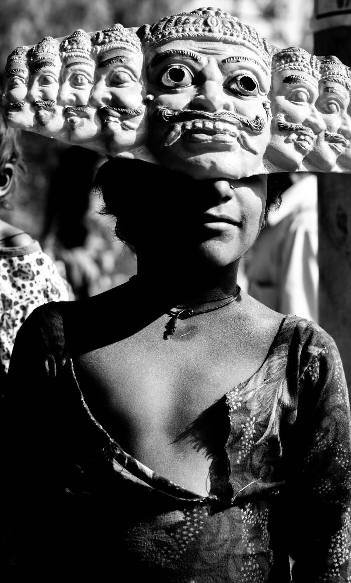 147 Stunning Street Photos That Capture Life’s Most Authentic Moments