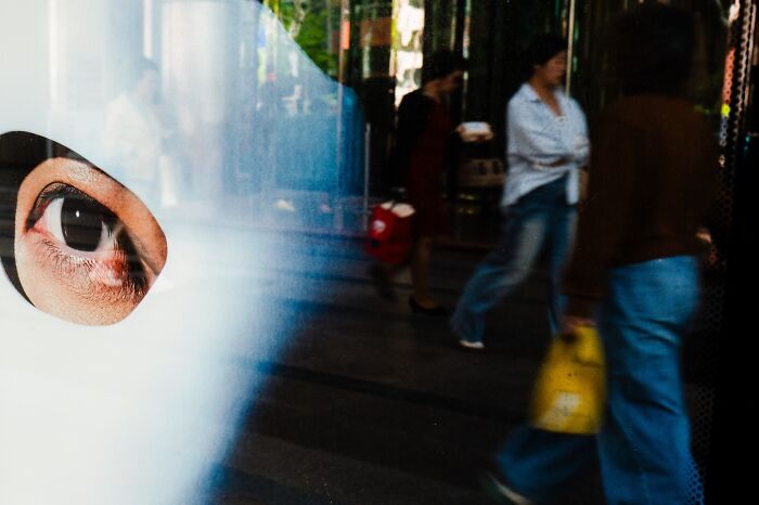 147 Stunning Street Photos That Capture Life’s Most Authentic Moments