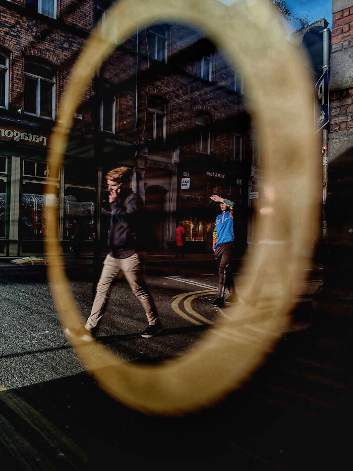 147 Stunning Street Photos That Capture Life’s Most Authentic Moments