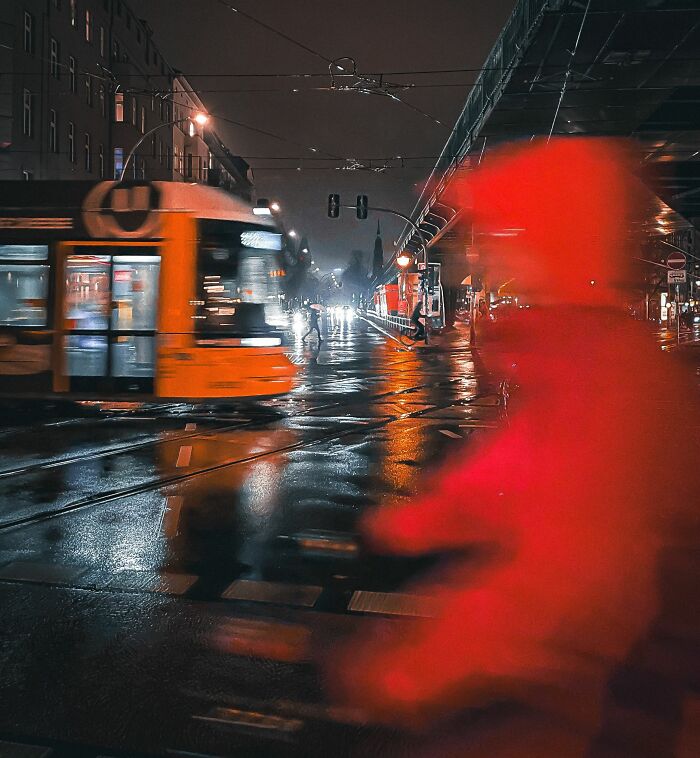 147 Stunning Street Photos That Capture Life’s Most Authentic Moments