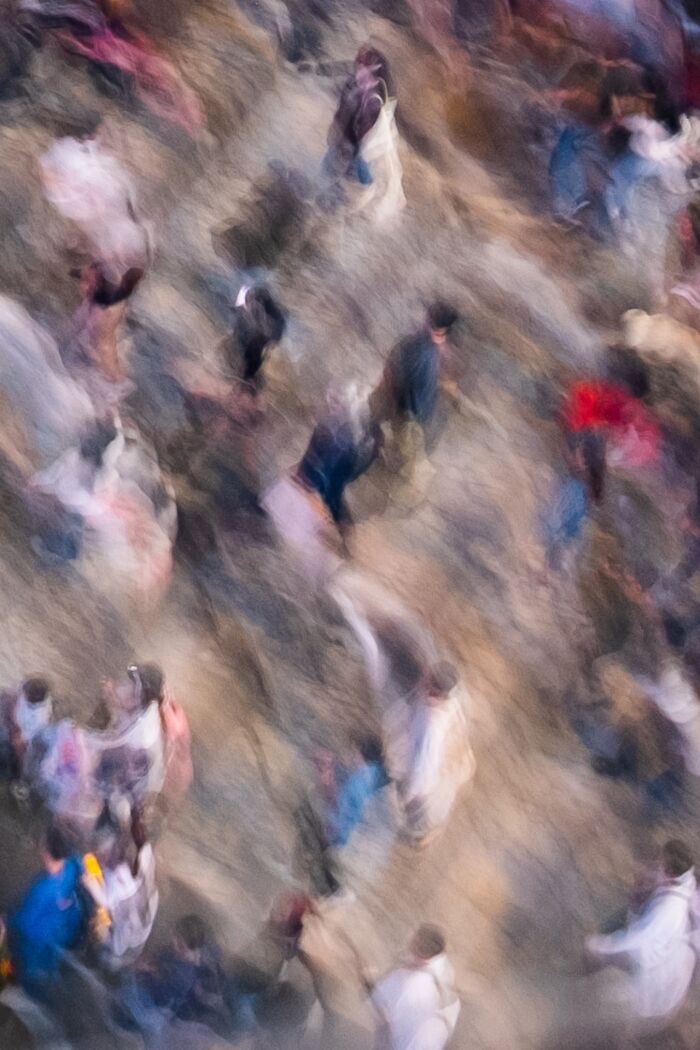 147 Stunning Street Photos That Capture Life’s Most Authentic Moments