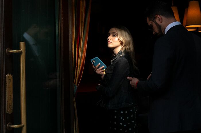 147 Stunning Street Photos That Capture Life’s Most Authentic Moments