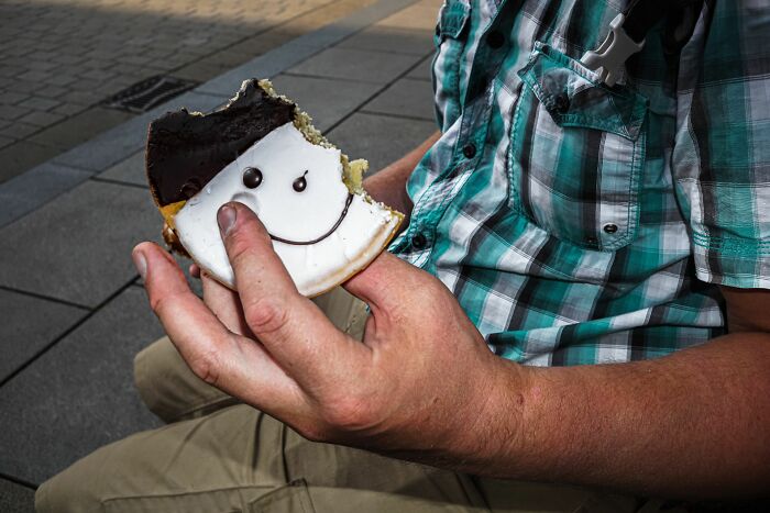 147 Stunning Street Photos That Capture Life’s Most Authentic Moments