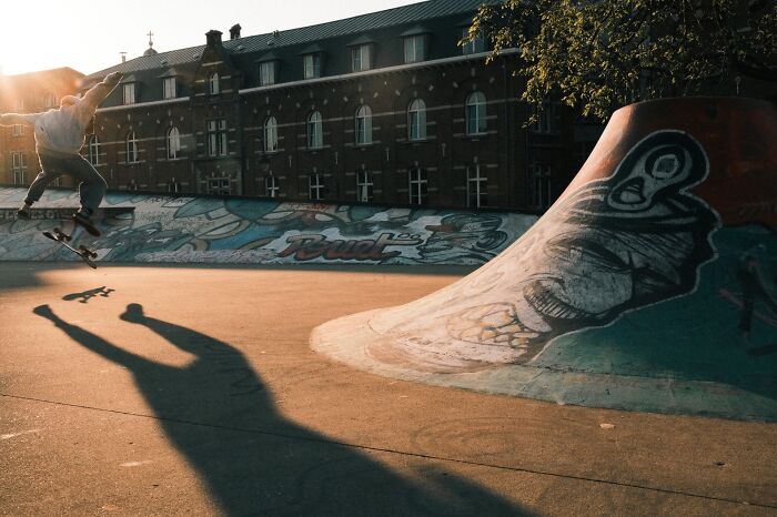 147 Stunning Street Photos That Capture Life’s Most Authentic Moments
