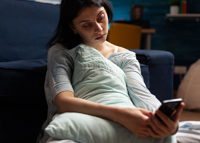 Woman’s Dream Of Having Tummy Tuck Falls To Pieces After Husband ‘Steals’ Her $15k Savings
