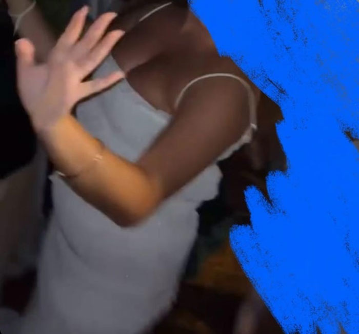 Bride Horrified As Cousin Wears Long White Dress To Her Wedding, Furious As Her Mom Approved It