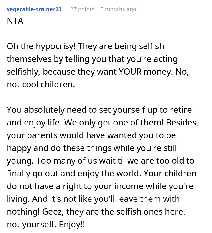 Dad Accused Of “Robbing” Kids Of Inheritance As They Refuse To Follow Traditions, The Internet Takes His Side