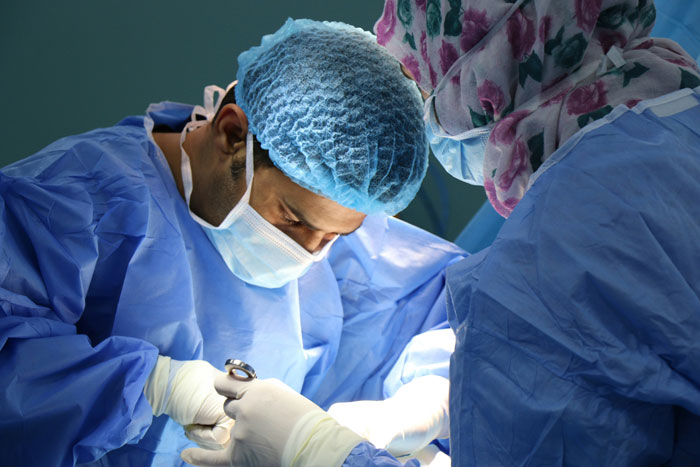 Husband Calls His Wife &#8220;Selfish And Vain&#8221; For Choosing Surgery Over Having Another Baby
