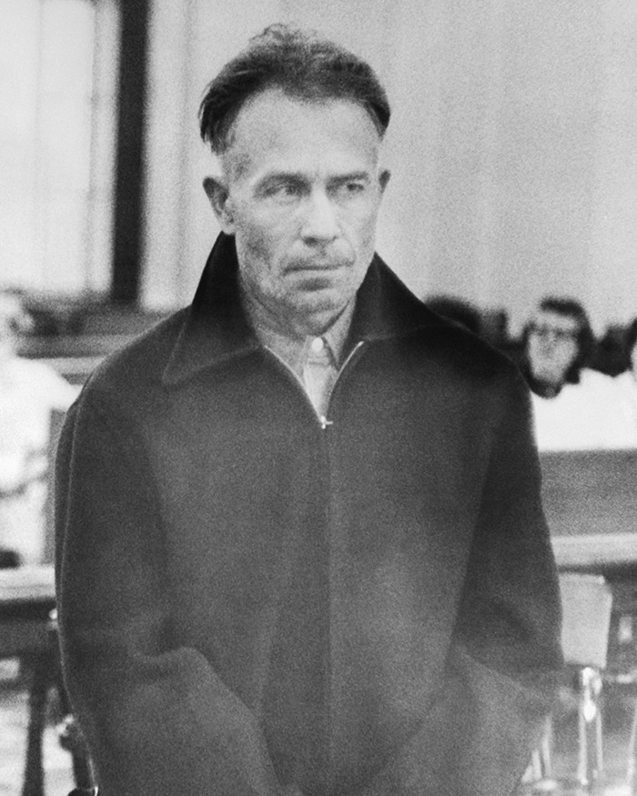 6 Lies In Netflix&#8217;s Ed Gein Series That Never Really Happened