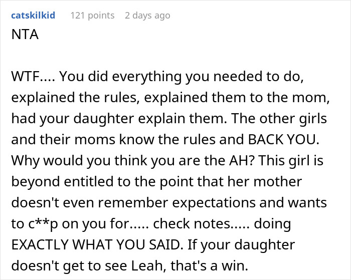Woman Refuses To Miss The Show She Booked For Her And Daughter Because Daughter’s Friend Got Bored