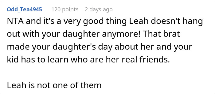 Woman Refuses To Miss The Show She Booked For Her And Daughter Because Daughter’s Friend Got Bored