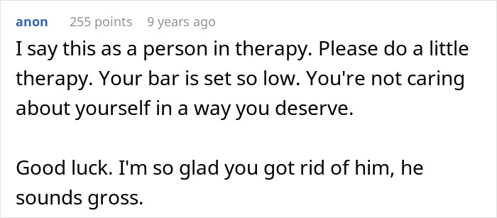 Woman Rethinks Her Relationship With Older Guy After Randomly Bumping Into His Son