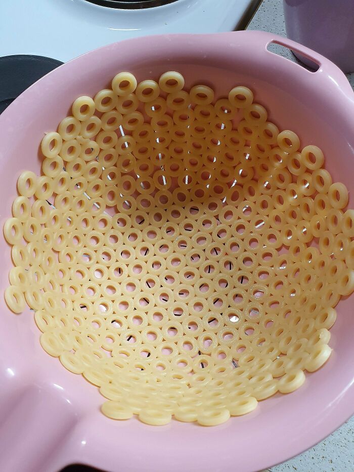80 Pics That Are Weirdly Uncomfortable Even If You Don’t Suffer From Trypophobia (New Pics)
