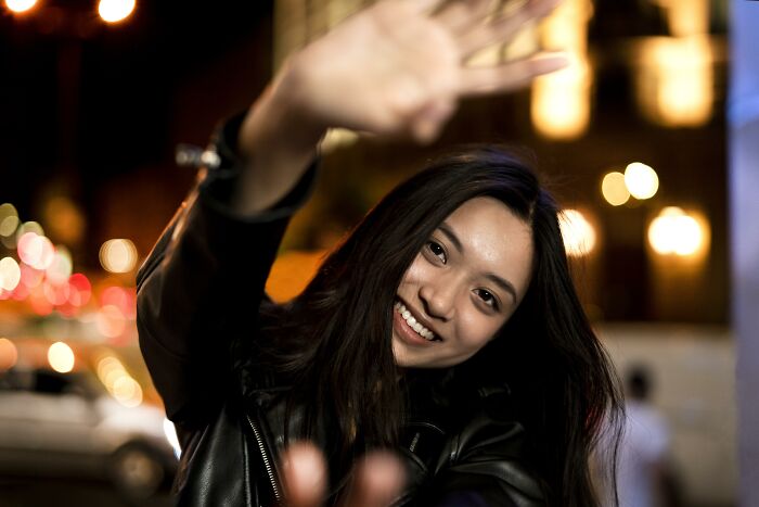 52 Of The Best And Worst Things Bilinguals Heard Someone Say When They Thought Nobody Would Understand Them