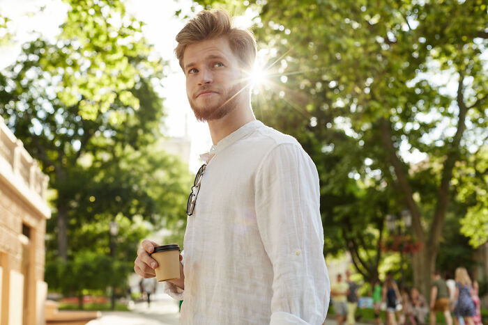 52 Of The Best And Worst Things Bilinguals Heard Someone Say When They Thought Nobody Would Understand Them