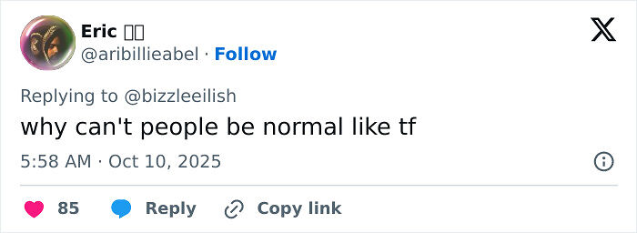 &#8220;That&#8217;s Disgusting&#8221;: Fans Outraged After Man Tries To Snatch Billie Eilish At Miami Concert