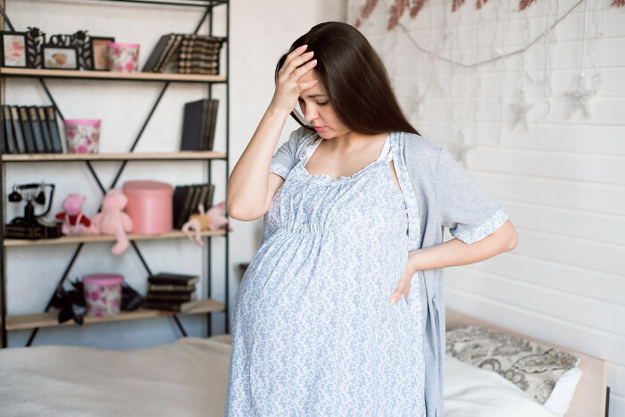 Hubby Slams Pregnant Wife For “Complaining” About Running Their Whole Household With No Help