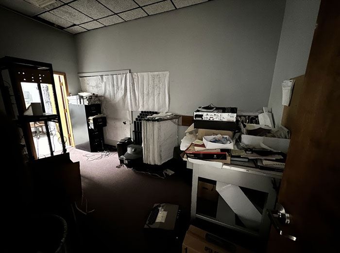 Office Remains Sealed After Worker Passes Away, New Employee Gets The Cleaning Honors After 7 Years
