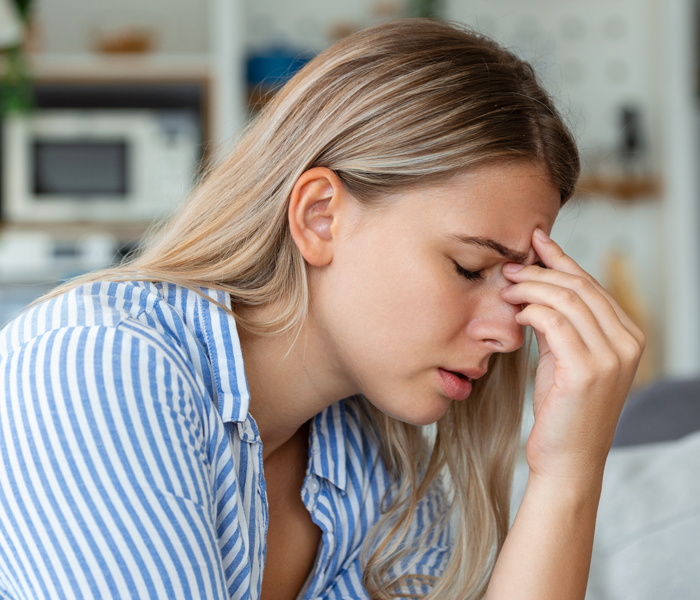 Man Has A Million Questions For Barely Conscious Wife Instead Of Managing Her Medical Emergency