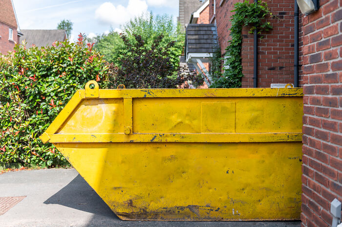“Made Me Hate This Place”: 80 Neighbors From Hell Who Were Outed For Being Their Awful Selves