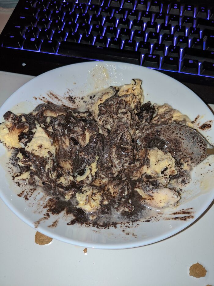 74 Food Pics That People Really Should Have Kept To Themselves (New Pics)