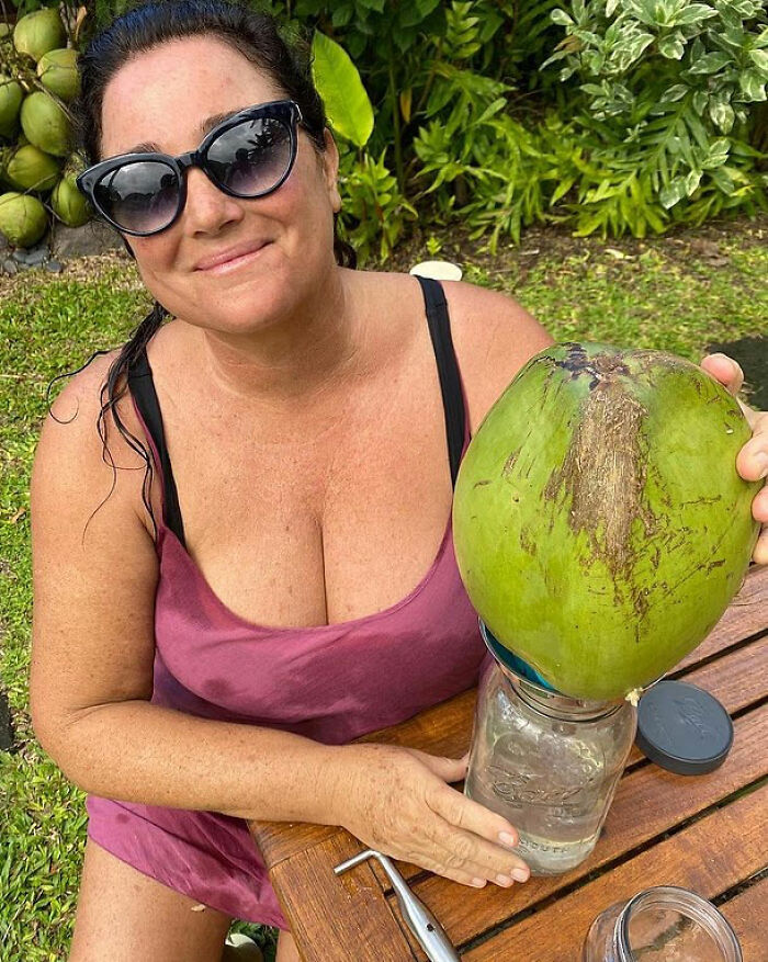 Pierce Brosnan’s Wife Stuns With Thinner-Than-Ever Frame After Incredible Transformation
