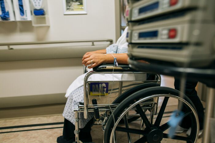 43 Hospital Workers Share The Creepiest Experiences They&#8217;ve Had While Working
