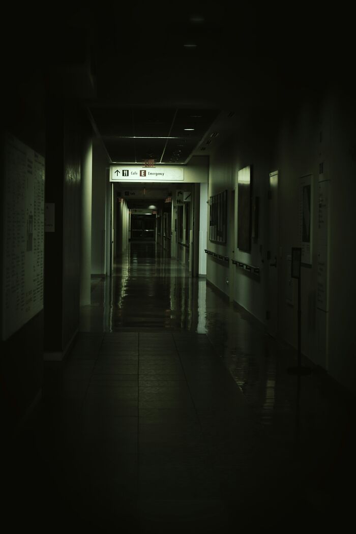 43 Hospital Workers Share The Creepiest Experiences They&#8217;ve Had While Working