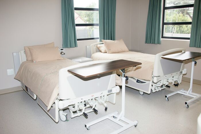 43 Hospital Workers Share The Creepiest Experiences They&#8217;ve Had While Working