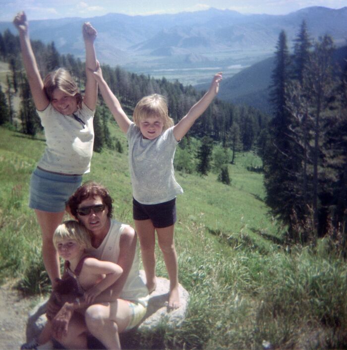 91 Vacation Pics From A Time When Cell Phones Didn’t Have Cameras