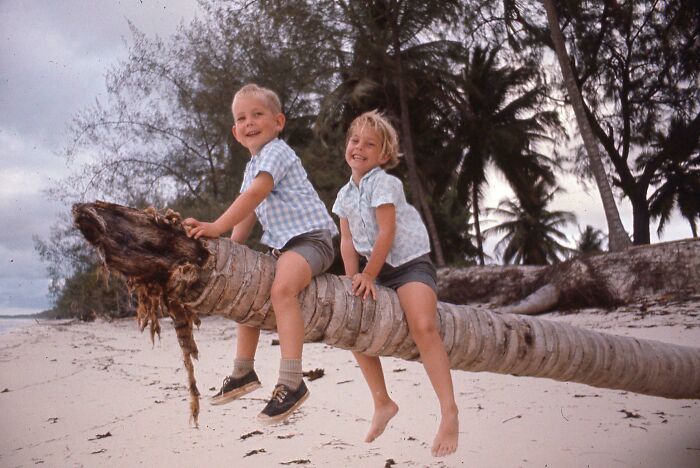 91 Vacation Pics From A Time When Cell Phones Didn’t Have Cameras