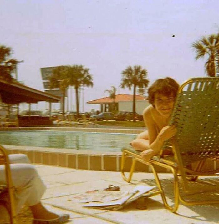 91 Vacation Pics From A Time When Cell Phones Didn’t Have Cameras