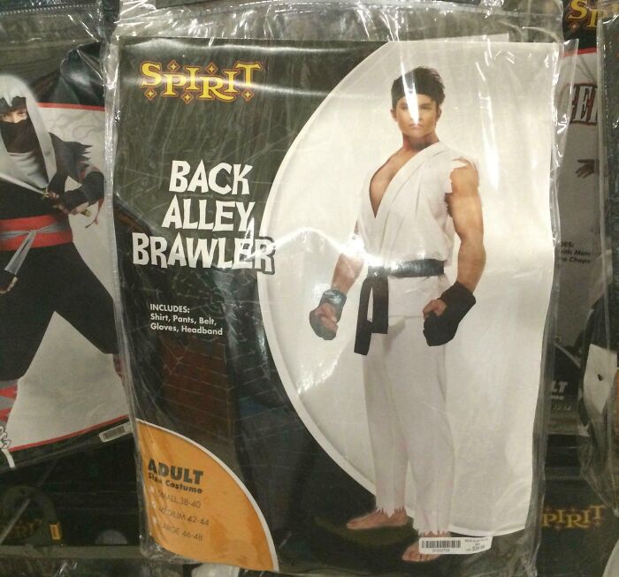 People Are Sharing 71 Of The Funniest Off-Brand Halloween Costumes They’ve Found (New Pics)