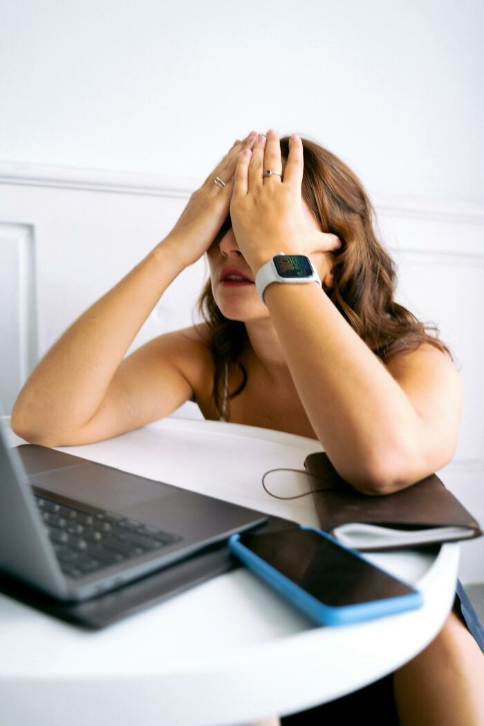“The Bar Is On The Floor For Men”: 93 Little Things People Often Don’t Even Realize Are Sexist