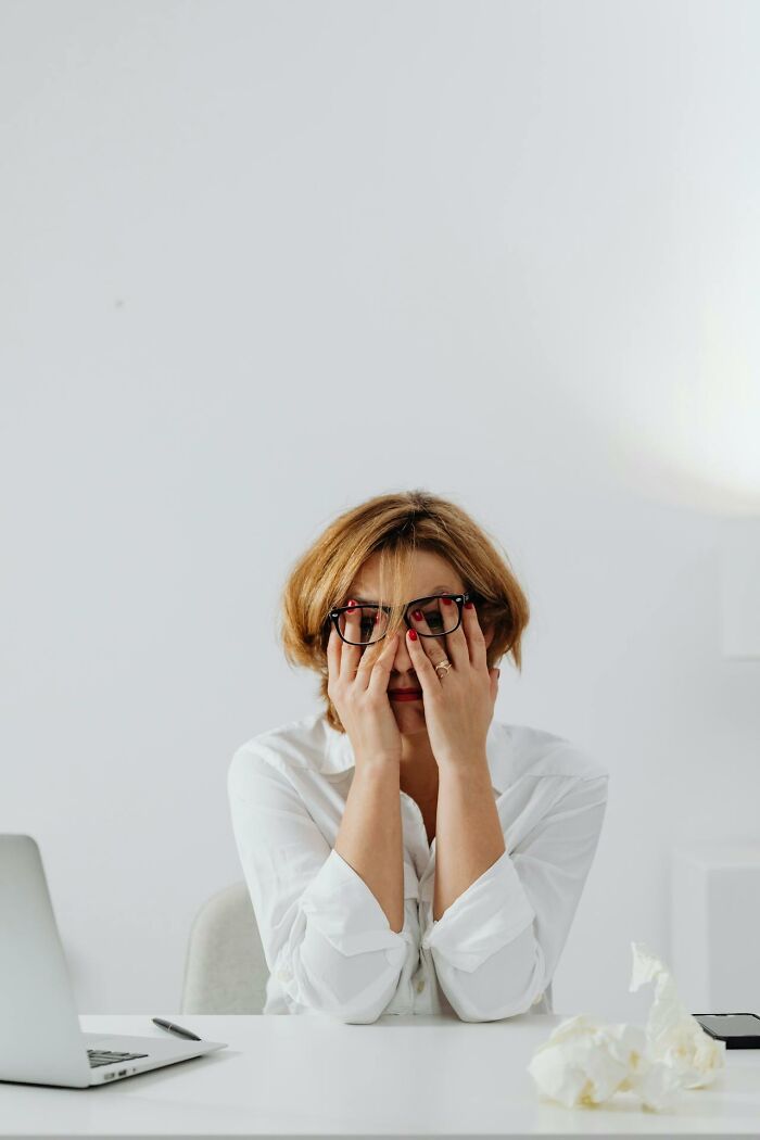 “The Bar Is On The Floor For Men”: 93 Little Things People Often Don’t Even Realize Are Sexist