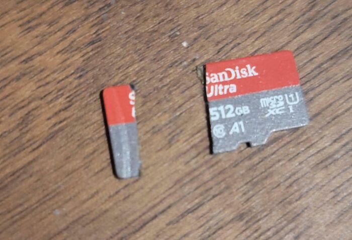 &#8220;Can I Solder It Back Together?&#8221;: 102 Painful Pics Of People Handling Electronics The Wrong Way