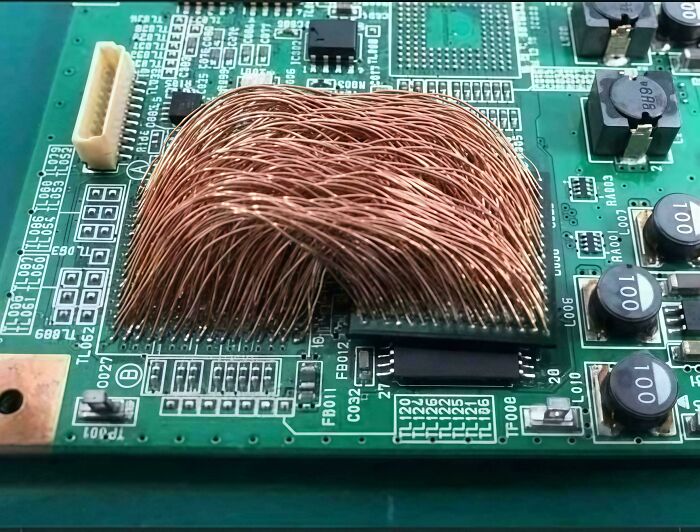 &#8220;Can I Solder It Back Together?&#8221;: 102 Painful Pics Of People Handling Electronics The Wrong Way