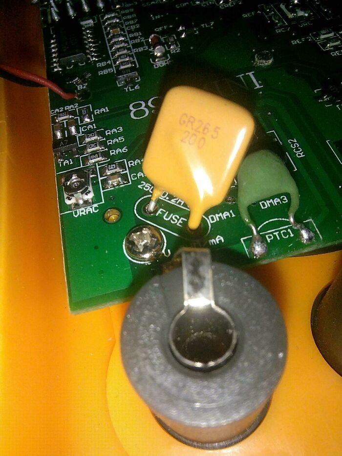 &#8220;Can I Solder It Back Together?&#8221;: 102 Painful Pics Of People Handling Electronics The Wrong Way