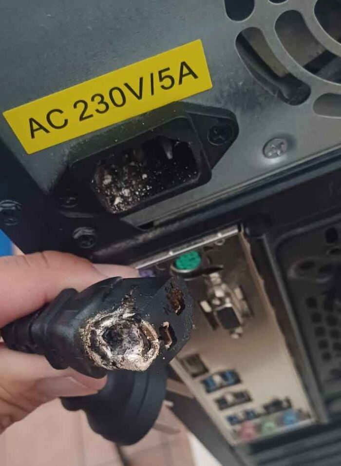 &#8220;Can I Solder It Back Together?&#8221;: 102 Painful Pics Of People Handling Electronics The Wrong Way