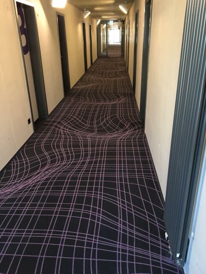 “Bro Lives In A Truman Show”: 81 Beautiful Yet Unnerving Liminal Spaces You Can’t Stop Looking At