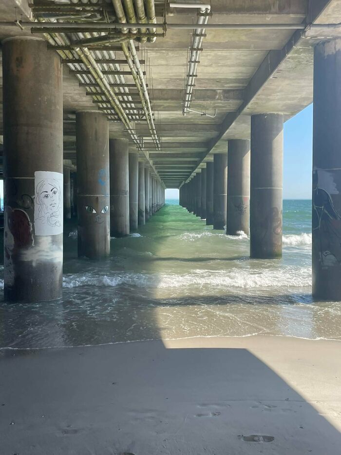 “Bro Lives In A Truman Show”: 81 Beautiful Yet Unnerving Liminal Spaces You Can’t Stop Looking At