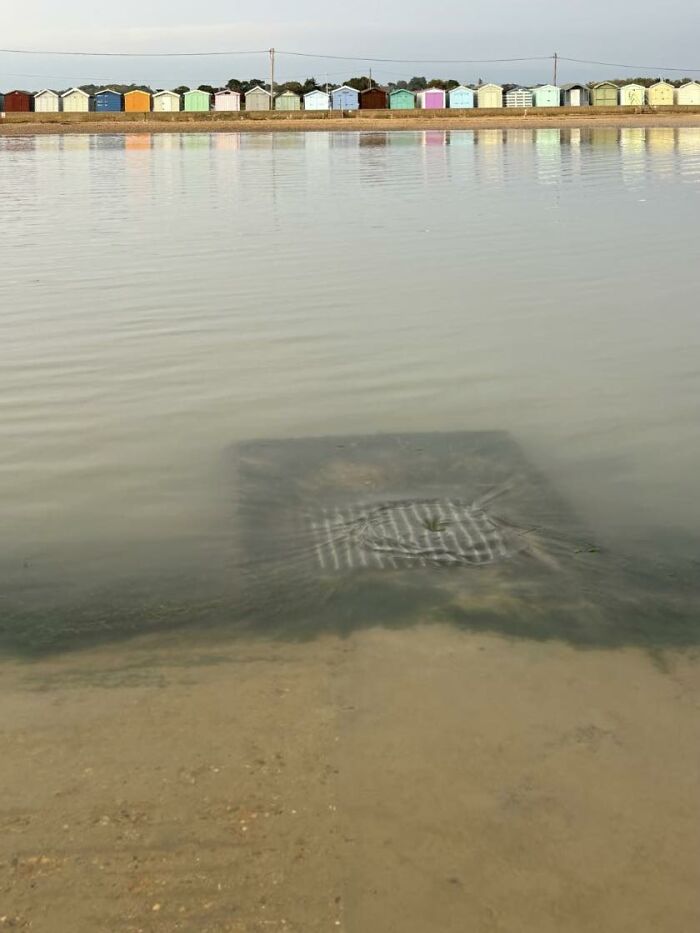 “Bro Lives In A Truman Show”: 81 Beautiful Yet Unnerving Liminal Spaces You Can’t Stop Looking At